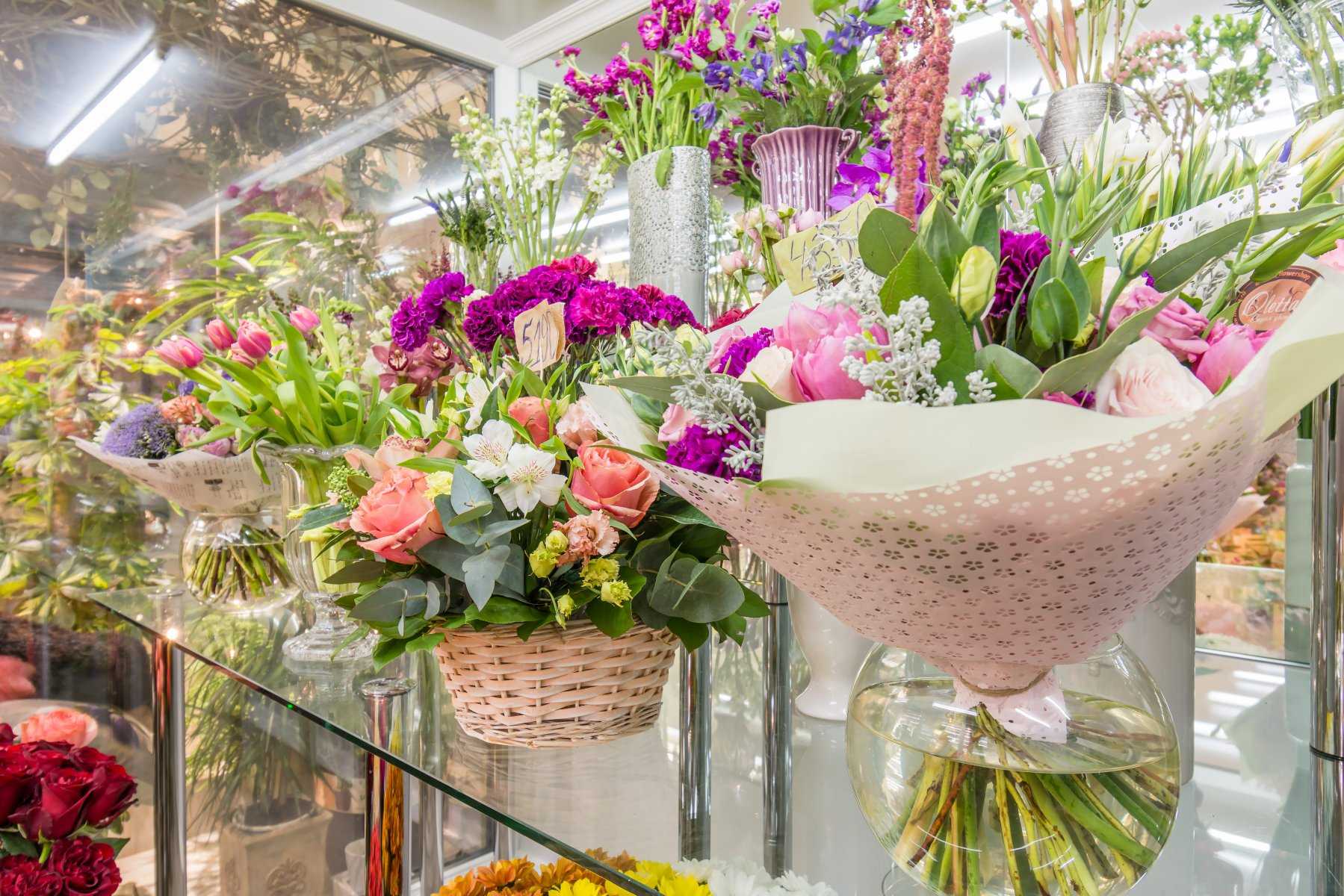 Как открыть цветочный магазин?
