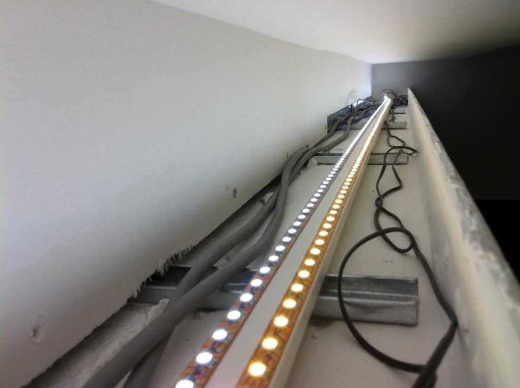 Установка светодиодных панелей: особенности монтажа на потолок
