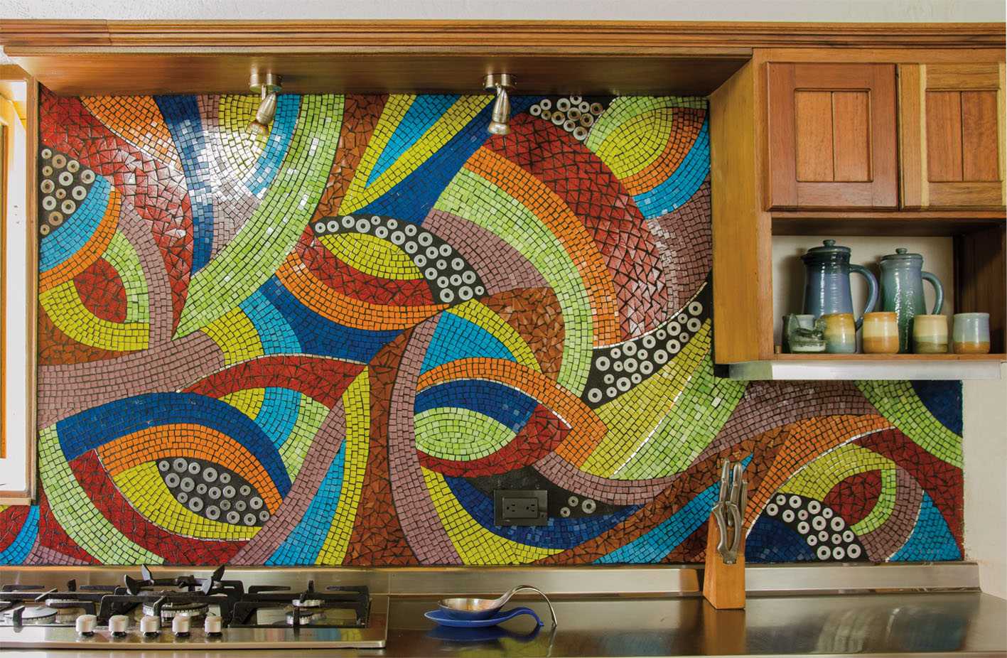 8 советов, как выбрать плитку мозаику для кухни и ванной: виды мозаики, укладка