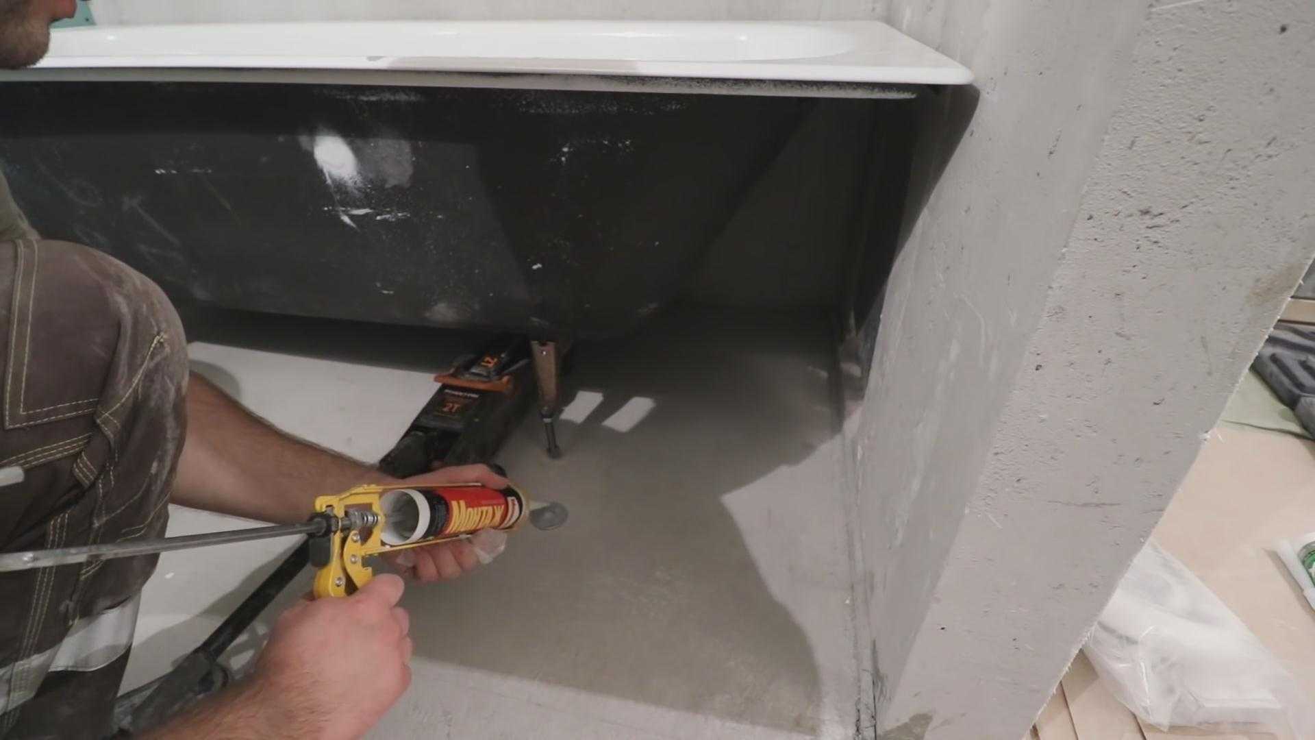 Установка ванны в ванной комнате (75 фото): как установить своими руками, демонтаж стального изделия