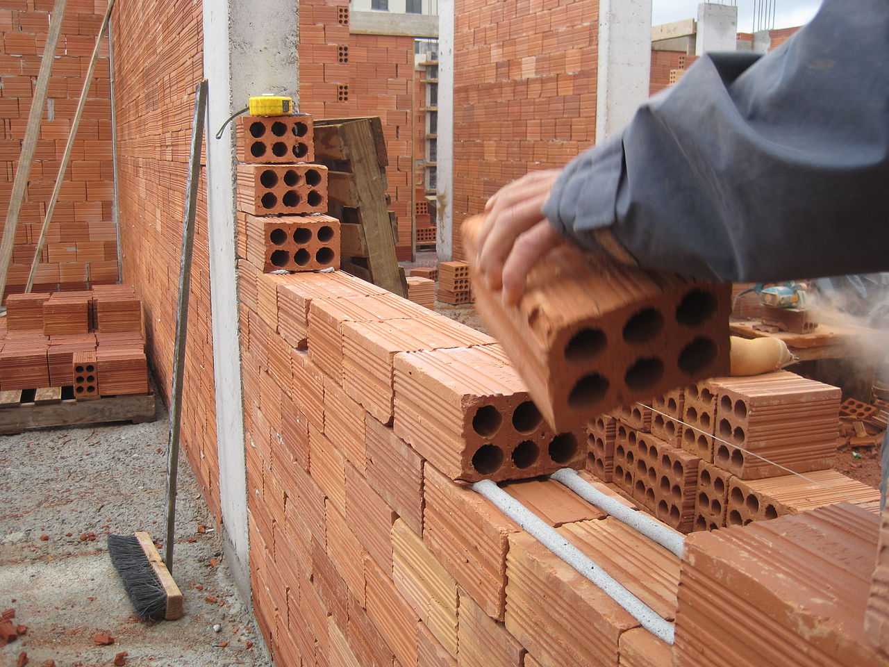 Строительство домов из поризованных блоков