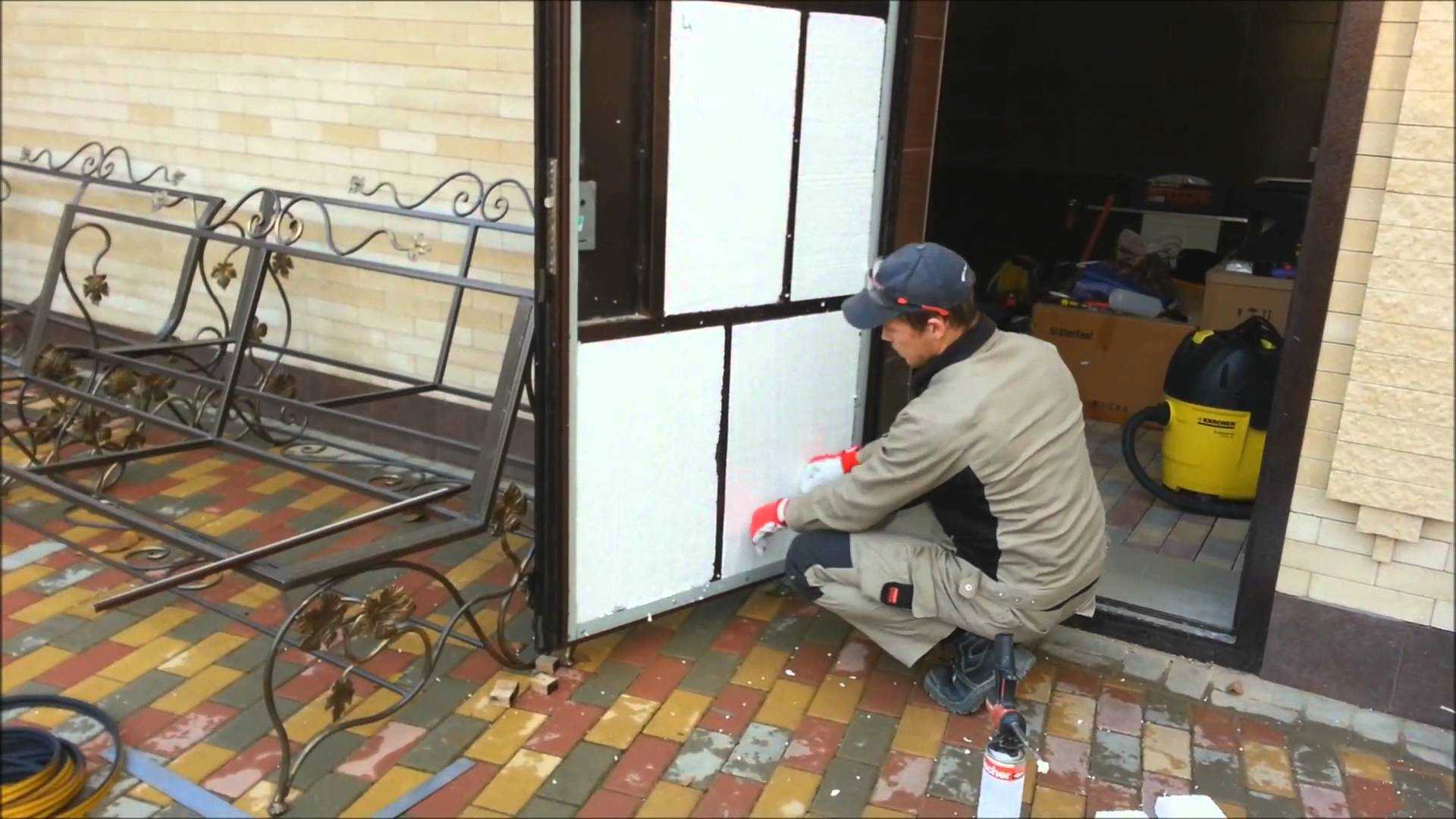 Утепление и шумоизоляция входной металлической двери своими руками: как утеплить китайскую железную входную дверь, видео » verydveri.ru
