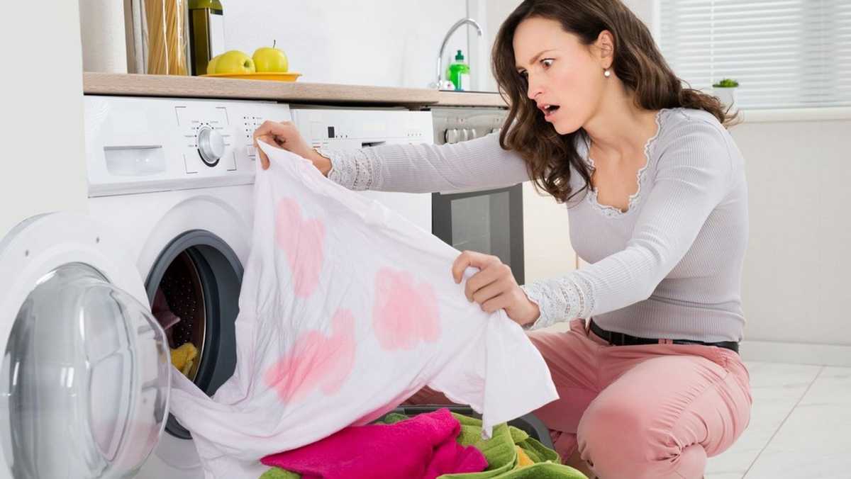 Почему белье плохо пахнет после стирки в стиральной машине и как с этим бороться?