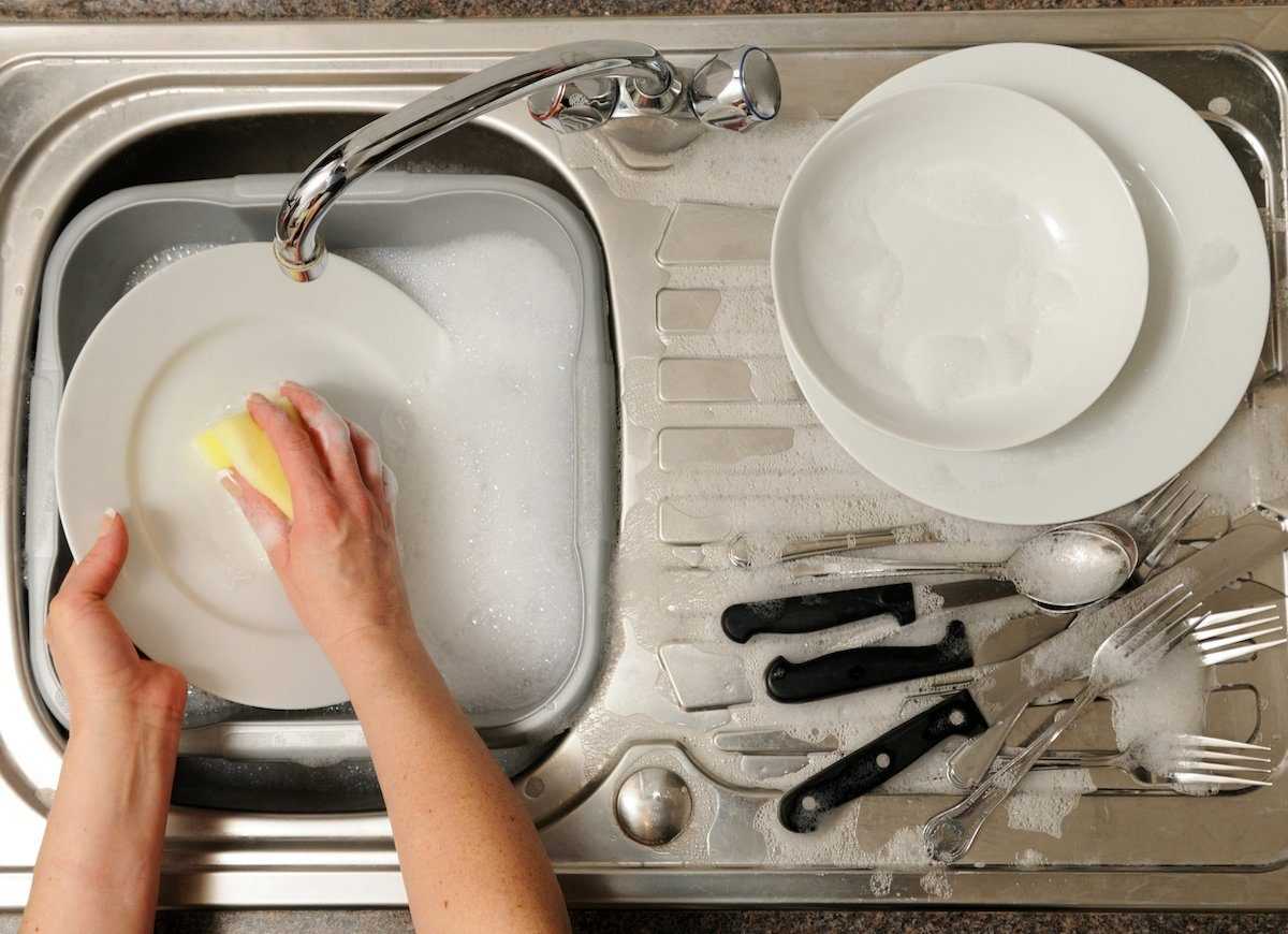Как мыть фарфоровую посуду, чтобы сохранить ее целостность