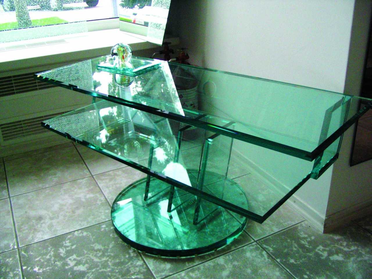 Гнутое закаленное стекло на заказ в москве | купить моллированное стекло | гнутый триплекс