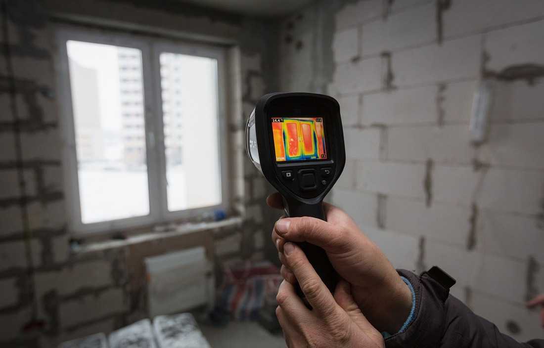 Тепловизионное обследование зданий и жилых домов с помощью тепловизора