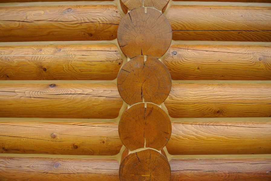 Формирование теплых швов при утеплении деревянного дома: рассмотрим по порядку