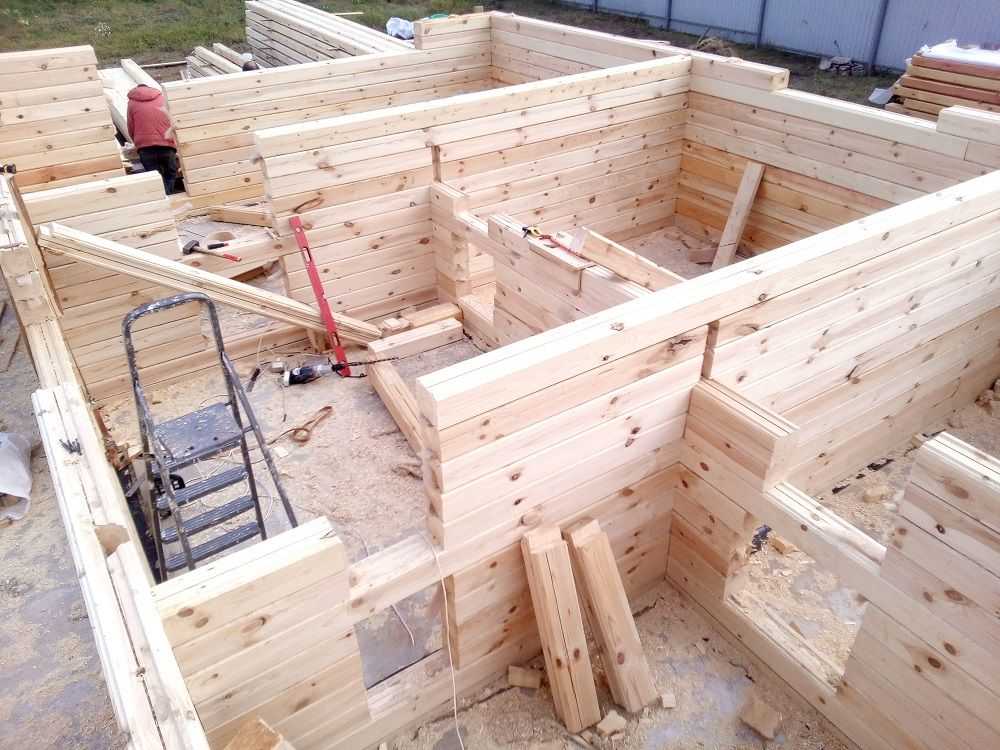 Как построить брусовой дом своими руками: подготовка бруса и технология сборки