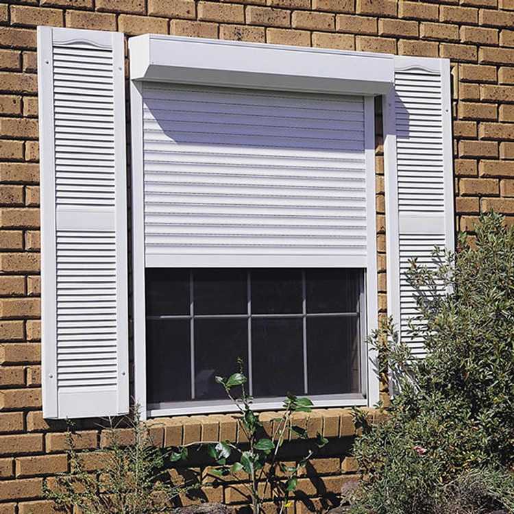 Солнцезащита: что нужно знать про шторы с другой стороны окна