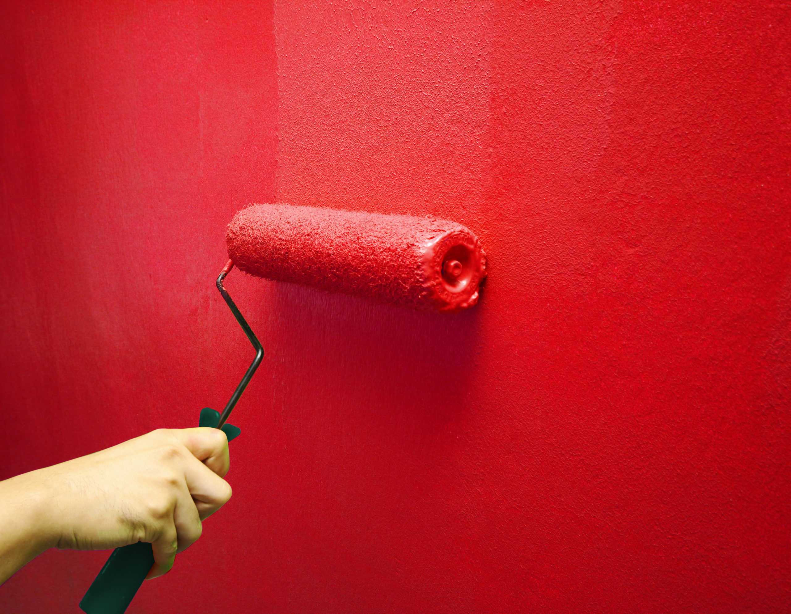 Текстурная краска для стен: виды наполнителей, эффекты, нанесение