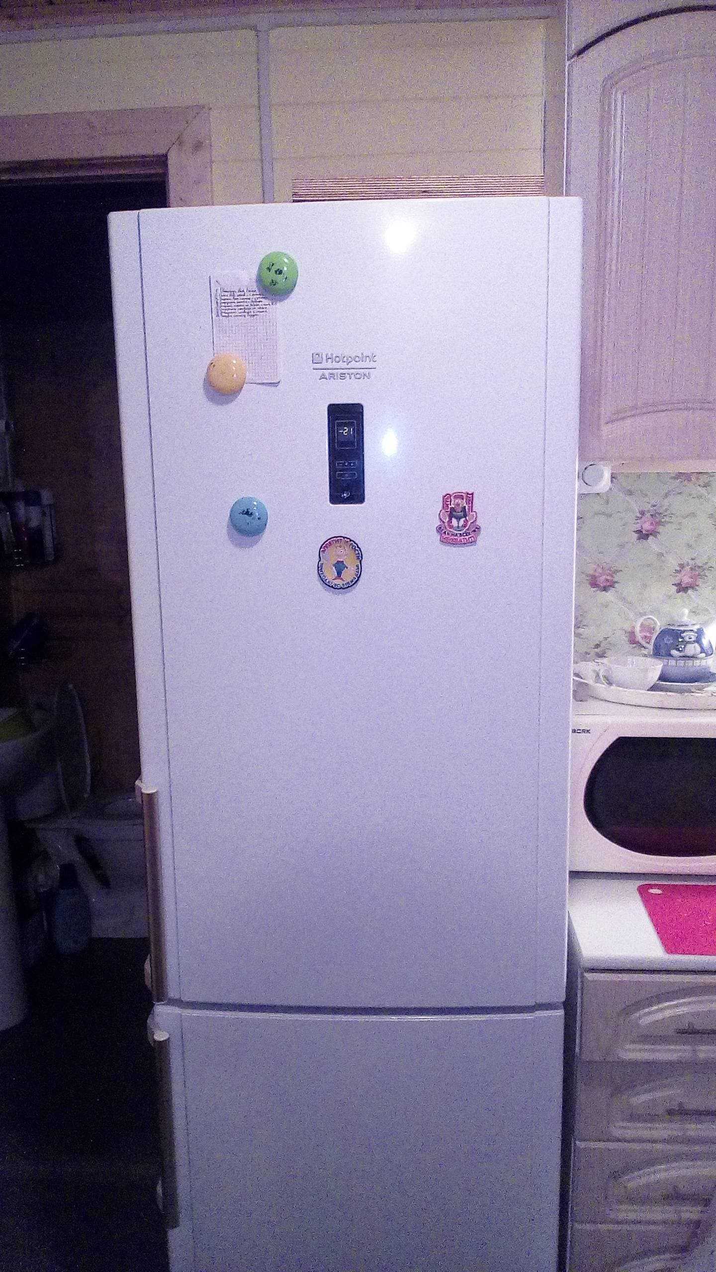 Холодильник работает, но не морозит: причины в морозилке и компрессоре