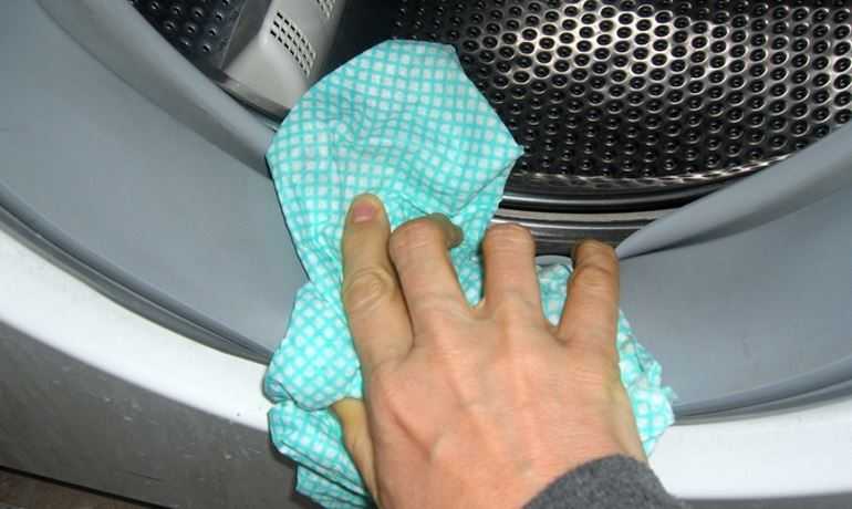 Почему стиральная машина рвёт вещи и что делать