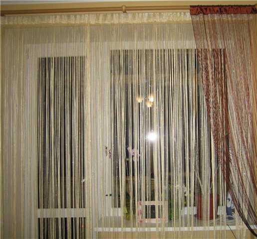 Короткие шторы (63 фото): шторы до подоконника в спальню, гостиную, занавески в комнату, варианты в интерьере 2021
