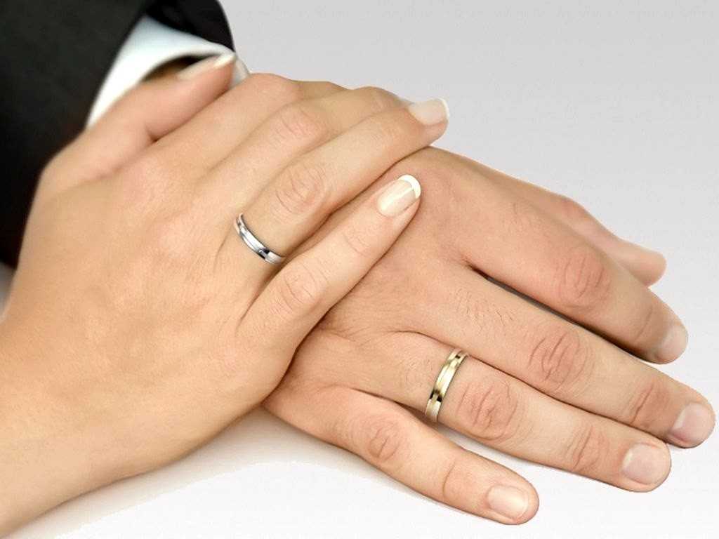 Венчальные традиции и приметы: можно ли носить обручальные кольца в гражданском браке?