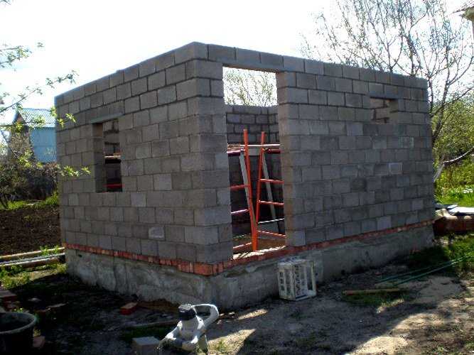 Планировка и технология строительства дома из керамзитобетонных блоков