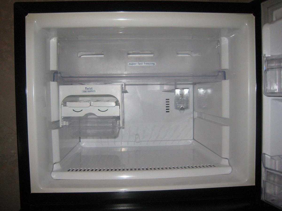 Почему холодильник не морозит, а морозилка морозит — в чем проблема?