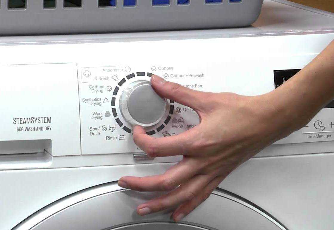 Привычная работа стиральной машины, которая работала в заданном вами программой режиме, может не запуститься по разным причинам.