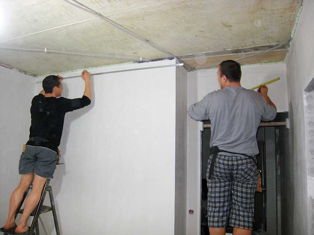 Для того чтобы ремонт в квартире был завершенным, обновлять нужно не только стены и потолки, но так же и окна, и двери.