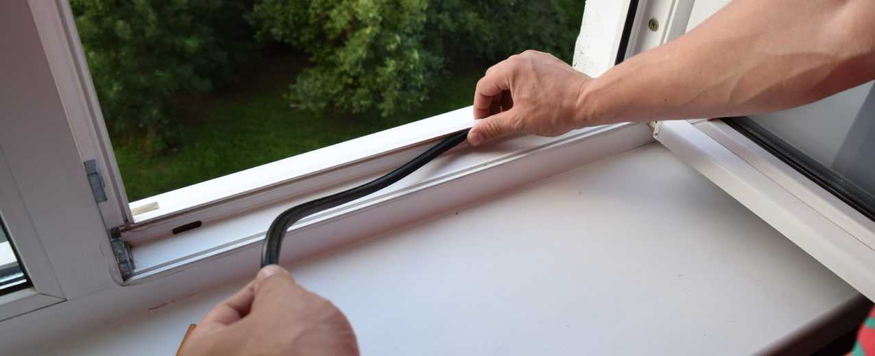 Замена фурнитуры окна: когда требуется, как выполнить на пластиковых (пвх), деревянных, алюминиевых конструкциях и профилактические работы