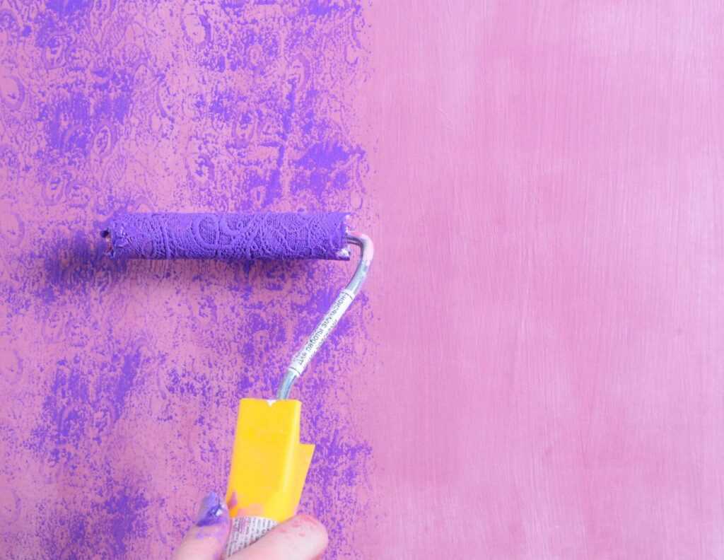 Фактурные краски для стен с эффектами: разновидности для внутренних работ