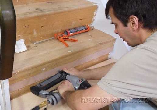 Скрип деревянной лестницы в доме: решение проблемы
