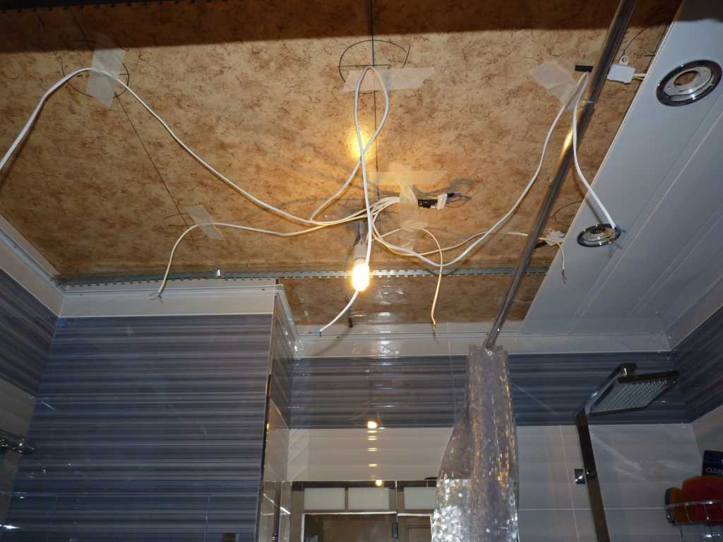 Светодиодное освещение (90 фото): светильники внутреннего декоративного освещения в квартире, led панели и ленты