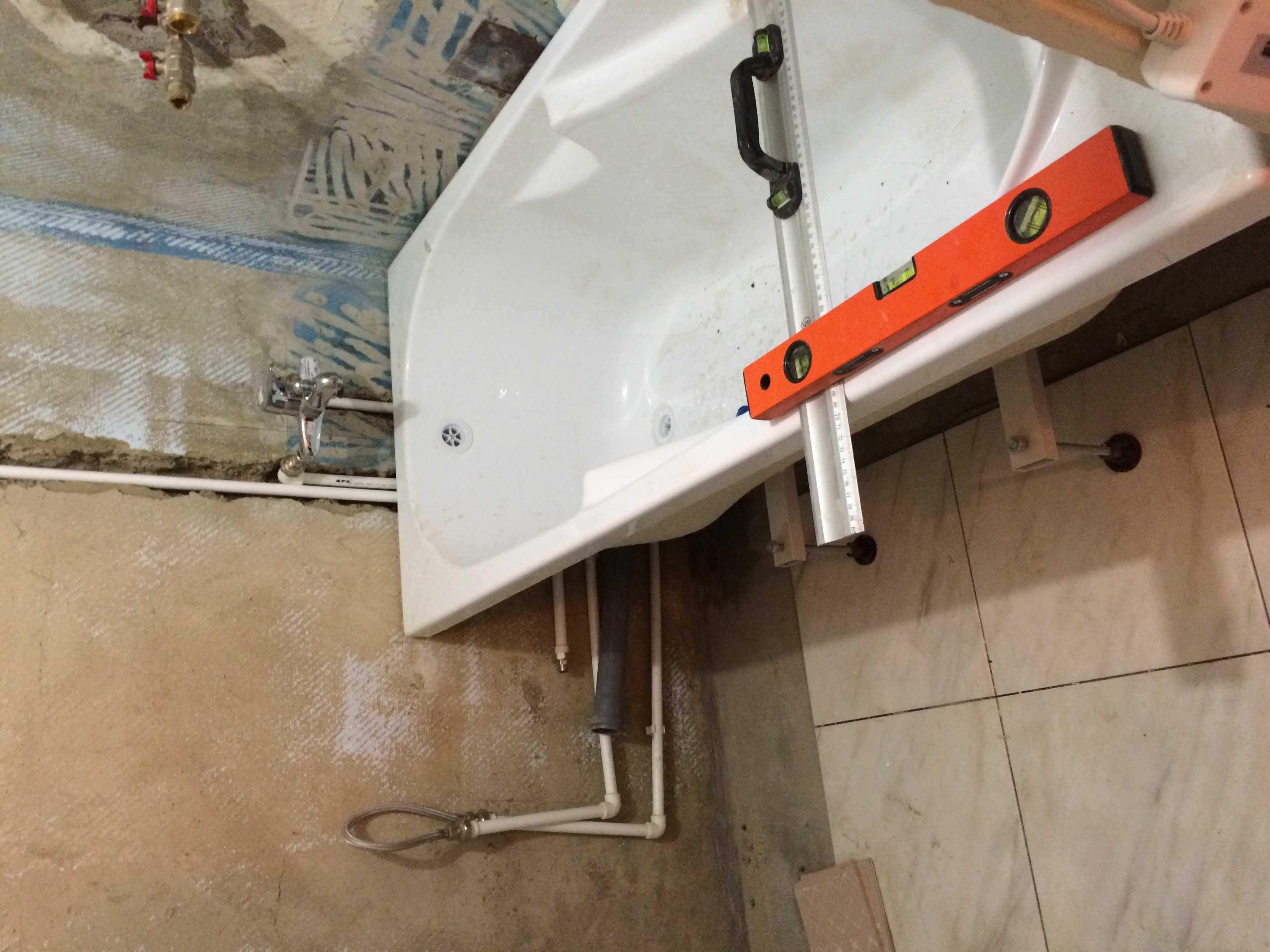 Особенности и технология ремонта ванной комнаты