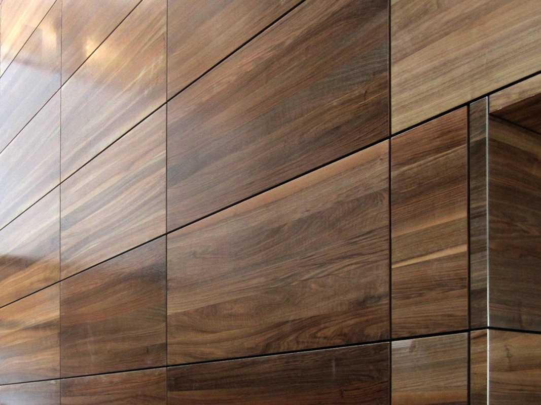 Деревянные панели для внутренней отделки стен (90 фото): декоративные стен материалами из дерева и массива - интересные идеи