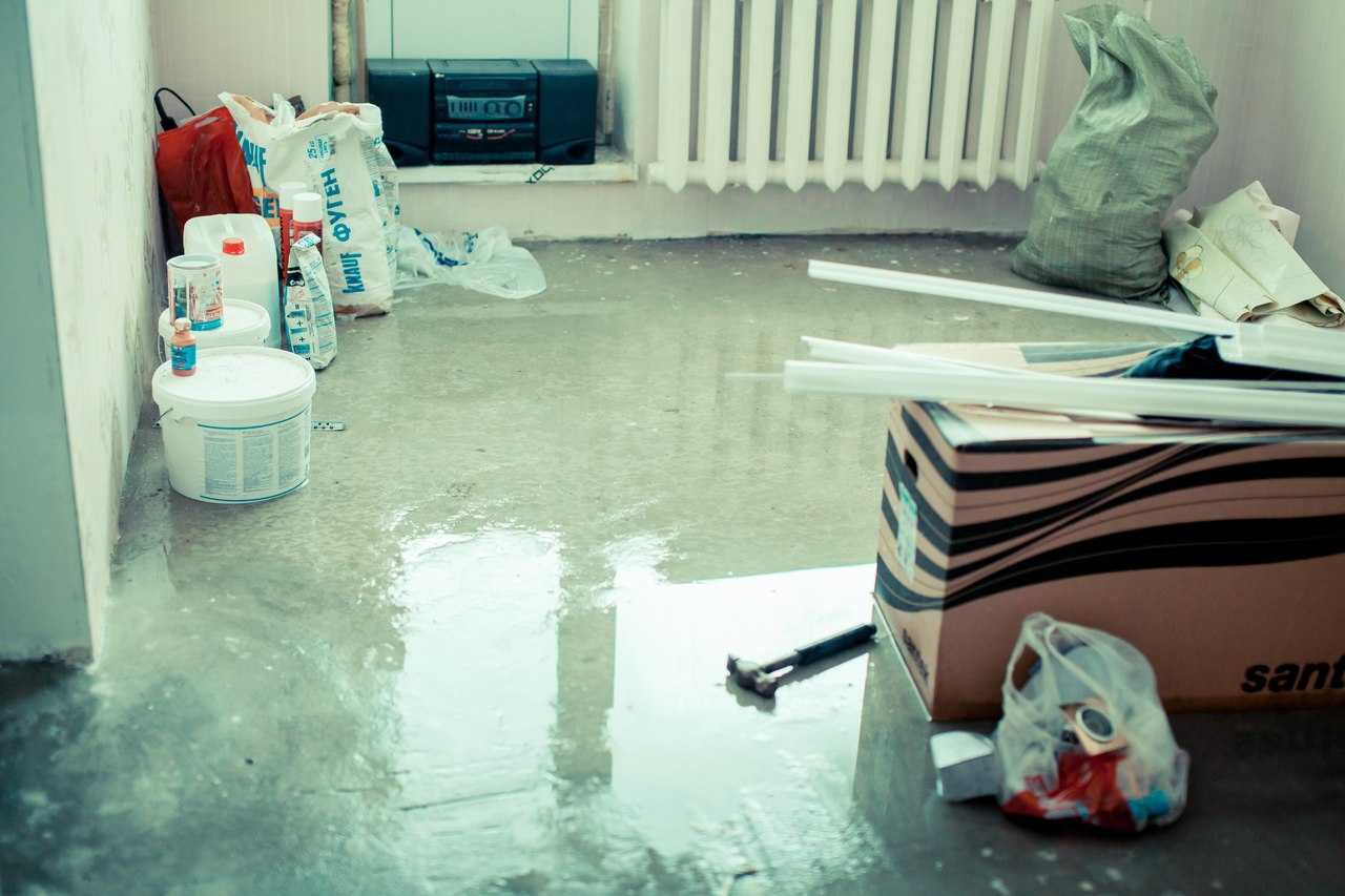 Как оценить ущерб при затоплении квартиры соседями? | юк лидер