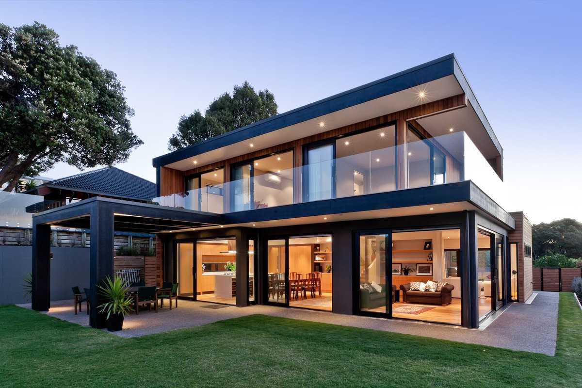 "В каком стиле построить дом, отдать предпочтение классике или современному дизайну? Может быть выбрать что-то необычные, чтобы отличаться от рядом стоящих домов?