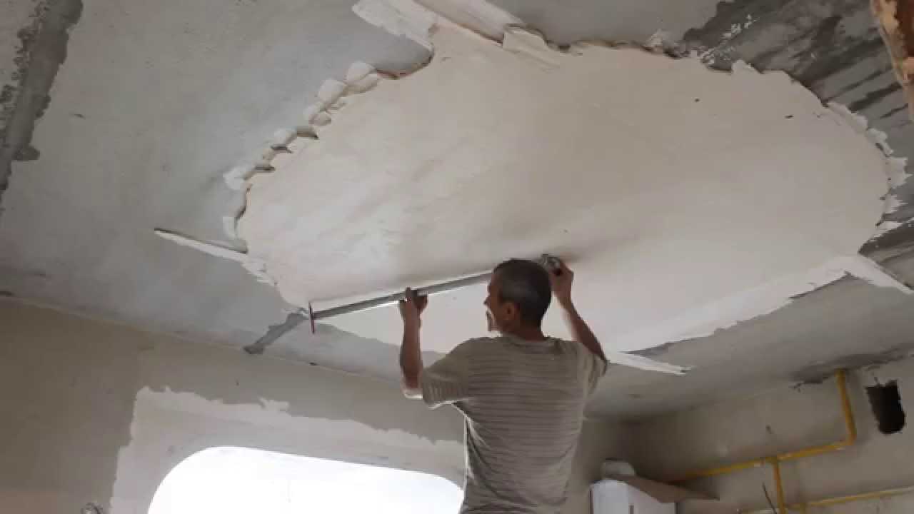 Как шпаклевать потолок под покраску: основы мастерства