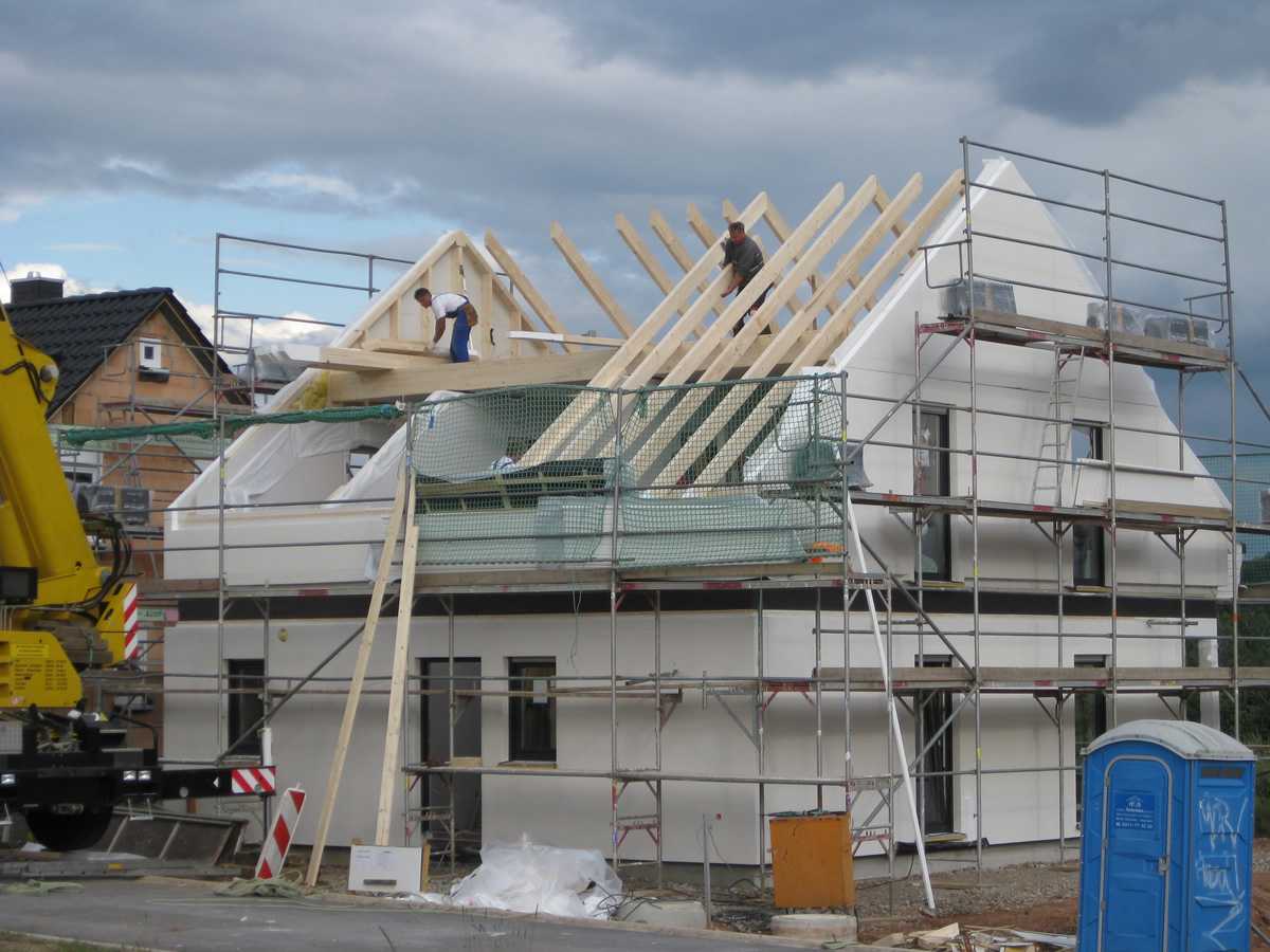 Основные виды крыш частных домов: подробно о выборе конструкции (30+ фото)